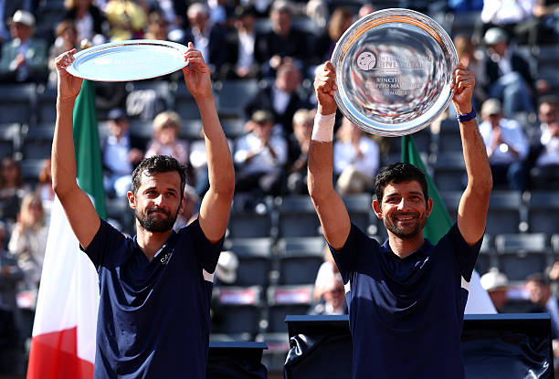 网球凌空抽球规则详解:何时可以空中截击?