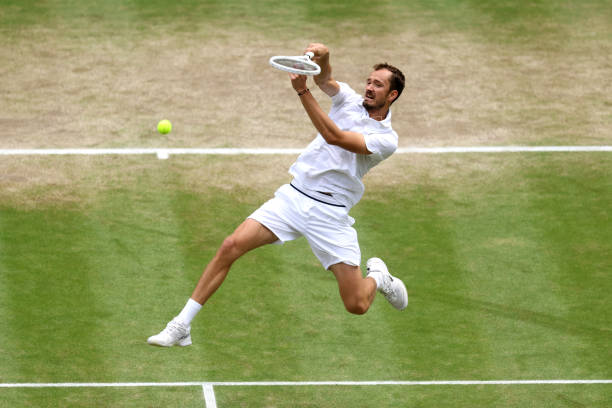 网球女神对决:斯瓦泰克vs萨巴伦卡,锁定直播间见证历史时刻