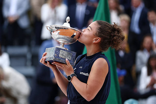 2023法网男单冠军奖金数额公开,引发热议!