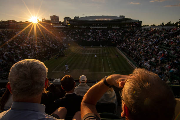 体能极限考验:回顾澳网历史上耗时最长的男单决赛