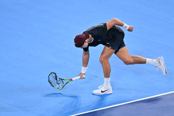 伤病与回归:王亚凡的运动生涯挑战