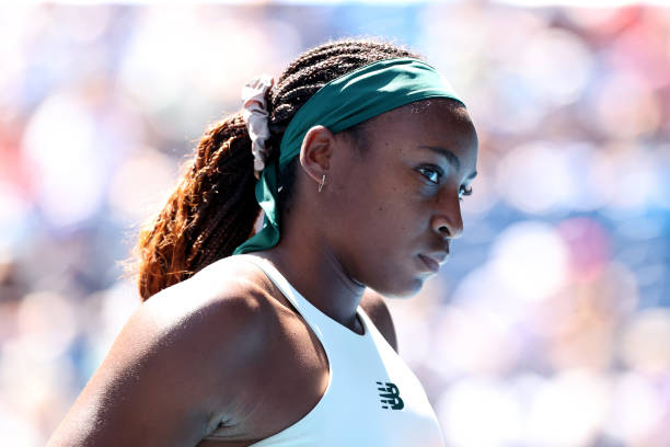 一发制胜:打造具有攻击性的平击发球技术全解析