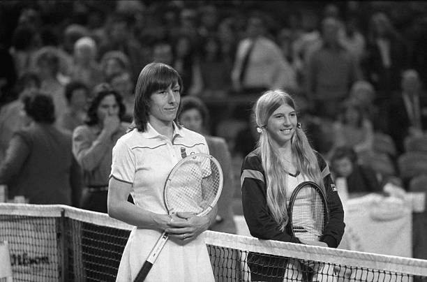 法网双打战报:跨国组合展现默契配合