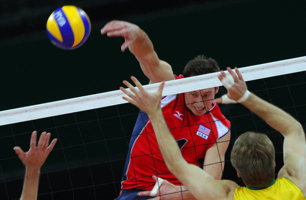 排球规则入门:位置轮转的重要性与执行要点