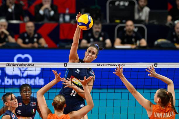 排球场地分区详解:比赛区、自由区、无障碍区等