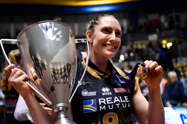 从运动员到妈妈:魏秋月如何保持完美身材?