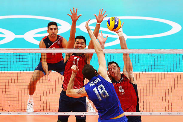 九人制排球站位图解:球员职责与场上位置详解