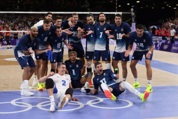 排球场地标准尺寸图详解:长宽与区域划分