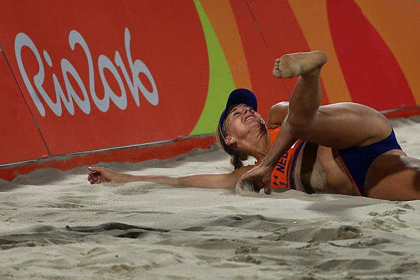 如何快速提升中考排球颠球稳定性?