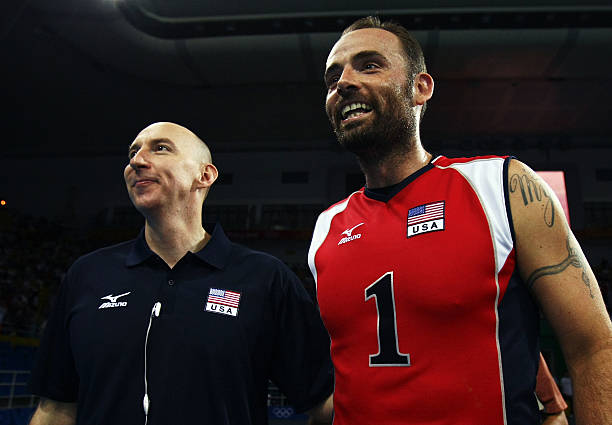 排球6人站位图解:攻防转换与团队协作指南