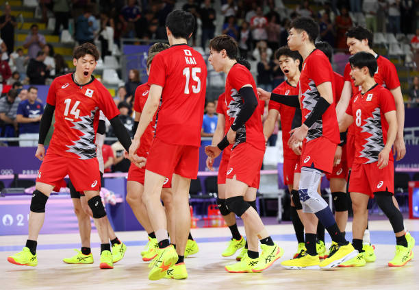 一场标准排球赛的时长是多少?