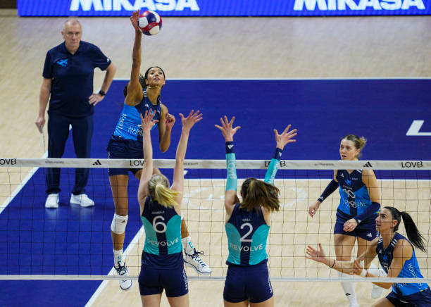 从轮转位置到发球顺序:排球规则全解析