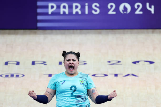 排球位置轮换图解:6人制比赛的关键规则