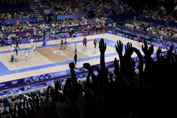 排球垫球手法训练:从单人练习到双人配合的完整教程