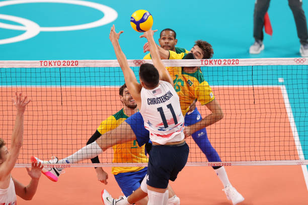 3秒学会!让你的上手发球又准又飘的小技巧