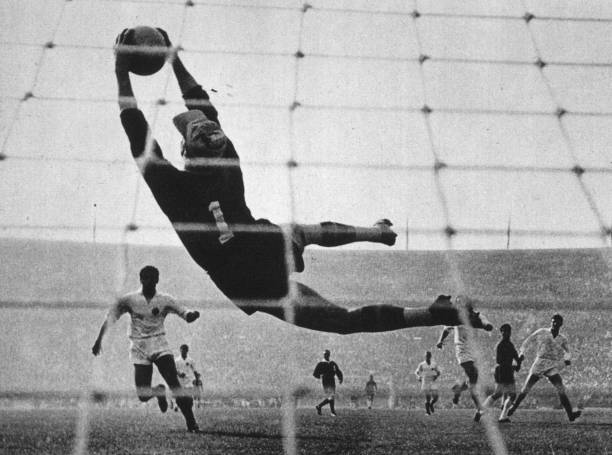 欧洲杯与世界杯:两大足球盛宴的时间间隔解析