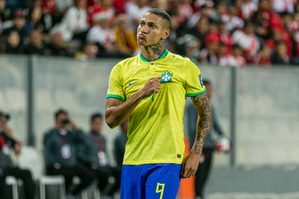 争议时刻回顾:阿根廷vs荷兰比赛中的关键判罚